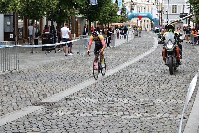 阿斯顿维拉 阿斯顿维拉